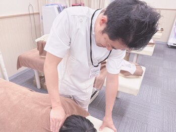 クレーン整骨院 石巻中里店の写真/豊富な経験と実績の姿勢矯正♪毎日辛い首肩こりからおさらば！慢性的なコリも解消◎初回クーポン有♪