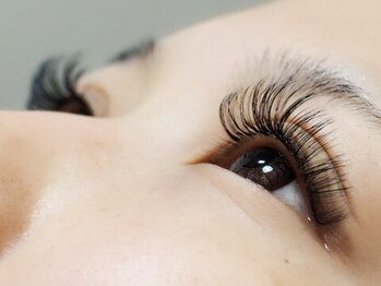 ネイルアンドアイラッシュ モアボーテ(Nail&Eyelash More Beaute)の写真/大人の目元に似合うデザインで、雰囲気のあるエレガントな目元へ♪様々な技術を集結してデザインをご提案◎