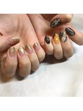 ムー(muu.)/バレンタインネイル