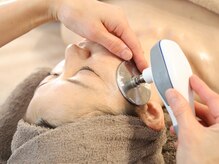 シュリー(Sriii)/インディバ フェイシャル