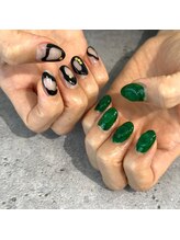 苑琳爪工(erin nail)/囲み×ぷっくり塗りかけネイル