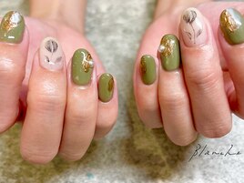 手書きチューリップネイル