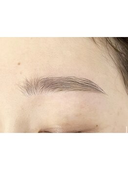 アイブロウメニューがあるサロン