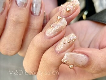 エムアンドディビューティサロン 銀座店(M&D)の写真/大事なイベントや、ブライダルネイルもお任せください♪持込デザインOK、あなたの"なりたい"を実現します！