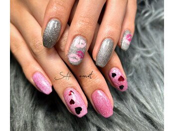 フラッシュマグのキラキラネイル