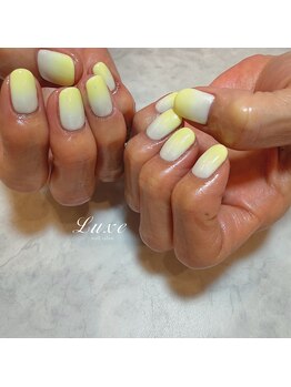 ネイルサロンリュクス (nailsalon Luxe)/バターイエローグラデーション