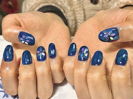 青のフィルムデザイン