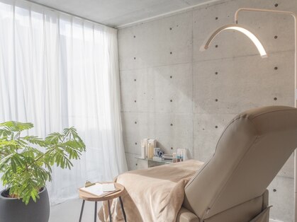 シシン バイ クーイーアイ(CICIN.by COOEY EYE)の写真