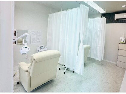 ホワイトニングショップ 福岡春日店の写真