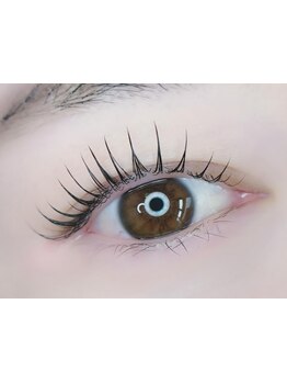 ナチュラル上品な目元にしたい