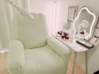 アイリー ホワイトニング 難波店の写真/リーズナブルな価格×都度払いOKで通いやすさ◎痛みが少ない×目に見えて変化を実感できるのが嬉しい♪