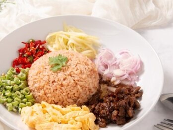 アジアンリラクゼーション ヴィラ 大橋店(asian relaxation villa)/タイ料理：カオクルックカピ