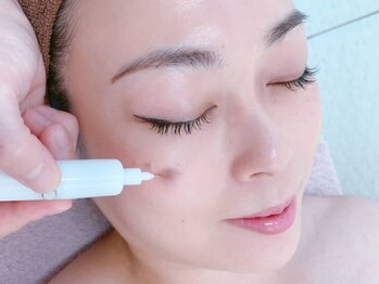 アルティ バイ ドルチェ(Ulti by dolce)の写真/気になる紫外線ダメージに!エイジングケアに最適な今こそ受けたい集中美容◎ハリ・ツヤ肌を叶える極上ケア!