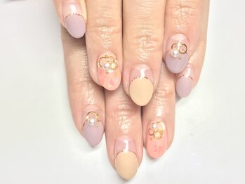 クォーターリゾートネイル(QUARTER RESORT nail)/アーチフレンチネイル☆