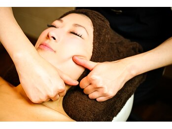 サロン ド カスケード(Salon de Cascade)/リンパフェイシャル