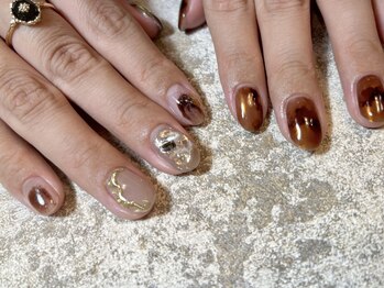 ユイル(Uill)/非対称ネイル☆M+M/M+L/L+L