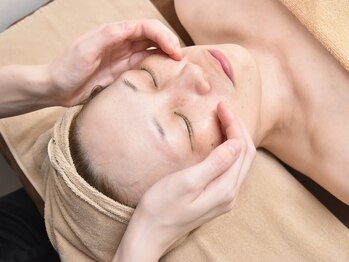 キュライム カブール町田店/ほうれい線・目元のシワもケア