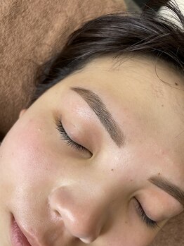 ナリエットビス(NARIETT bis)/セレブ眉デザイン