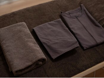 葵の葉鍼灸院の写真/お友達・ご夫婦・カップルなど2人同時施術OK！周りの目を気にせず施術が可能です◎