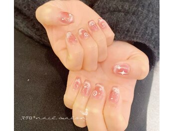 マグロ ネイルサロン/
