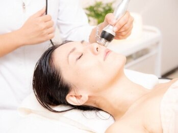 メディスキン ザ 銀座(MEDISKIN)の写真/セルフケアが難しいシミ・しわを徹底改善★専門店ならではの最新マシン×高技術で美しいすっぴん肌に◎
