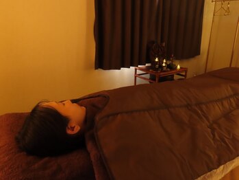 フラーダヴィータ(hlaada.vita)の写真/冷えは女性の大敵！ヒートマット＆マッサージで内側から体温UP！血行促進/代謝/免疫力UP＆不調の改善◎