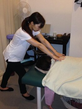 ベイリーズ うつのみや表参道スクエア店/骨盤矯正ストレッチ 施述の流れ4