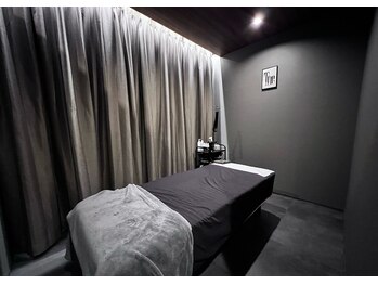 ウィ 前橋店(Oui)/ やさしい照明空間