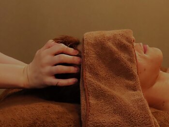 ドライヘッドスパサロン ARUM SPA 姫路 【2/1 NEW OPEN(予定)】 の写真/【仕事帰りや出張の合間にも】19時まで営業。仕事の緊張を脱ぎ、完全個室の静寂で自分を整える贅沢。