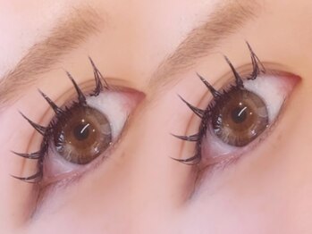 ユピス(Yupis)の写真/専門店で叶える垢抜け旬顔♪計算された「ナチュラル上品」なデザインで、すっぴんでも惹きつける目元へ◎