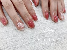 ヴリエ 豊田店(VURIE)/シンプルお花ネイル
