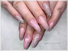 【ピンク×フラッシュネイル】