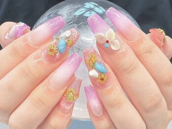 シーネイル(C'S NAILS)の写真/【三河高浜駅徒歩15分】手元を綺麗に魅せるロングネイルで、自爪にコンプレックスがある方にもおすすめ！