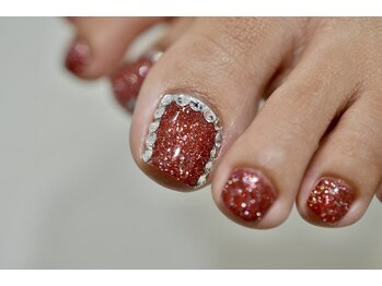 ファン ネイルサロン スクール(Fun)/フットネイルも赤がいい!