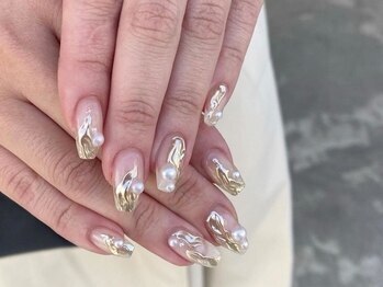 レイネイル 博多店(REY nail)の写真/大人女性の欲求を満たす、思わずも惚れるアート多数♪自爪を労わるケアで美爪へと導きます♪