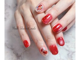 デザインネイルで華やかに