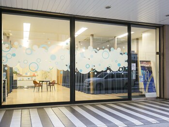 ヨコハマエイミー(Yokohama Aimy)/ガラスの泡のマークが目印です!