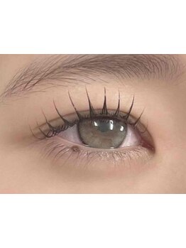 ナチュラル上品な目元にしたい