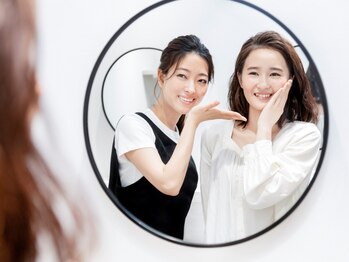 ムク 心斎橋店(MUQU)の写真/[心斎橋/フェイシャル/小顔/毛穴]顔・首のコリほぐし！老廃物を流してすっきり小顔へ♪むくみ顔に◎