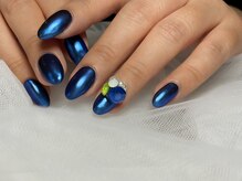 サロンドフォーエイチ(salon de 4H)/ミラーネイル×ビジューネイル☆