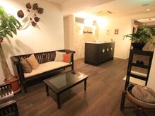 エナガーデン(Ena Garden)/バリ風な店内（待合室）