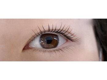 ネイルアンドアイラッシュ アヴィ(Nail and Eyelash A'vi)/ダメージレスまつげパーマ
