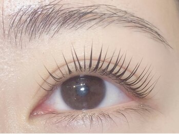 サラ ソージュ ネイル(SARA SO JU NAIL)の写真/【パリジェンヌラッシュリフト＋黒ケラチン】で自まつ毛のダメージを芯から補修×カールの形成度UP◎