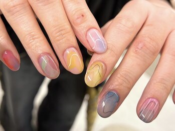 ドロウラピリィ トカ(DLAW Lapilie/toka)/ニュアンスネイル