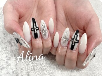 エリナネイルサロン池袋(Alina Nail Salon)の写真/せっかく伸ばしていたのに一本だけ折れてしまった…そんな方でも大丈夫♪1本だけでも長さだしOK★