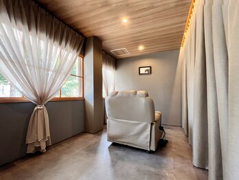 ウィ 前橋店(Oui)/やわらかな光