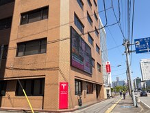 もみまつ 富山院/歩いて2分の赤いビル。4Ｆ