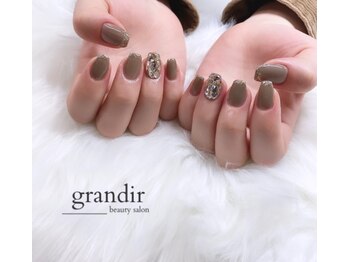 グランディール(grandir)/埋め尽くしネイル♪