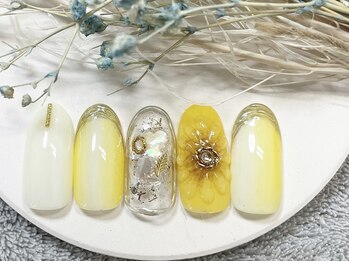 ネイルルームシャイン/