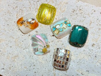 プティ アイビューティ 北浜店(peTiT eyebeauty)/フットネイル 親指アート